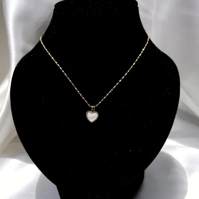Collar Corazon Blanco Dorado de acero inoxidable - no se oxida - Joyería Salomé Quito